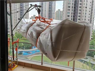上海浦东新区吊家具沙发玻璃上楼