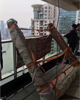 上海吊运门窗框架建筑材料上楼